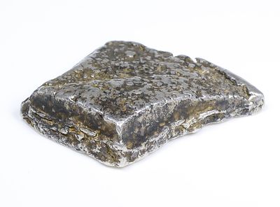 Платежный слиток. Фрагмент слитка "закамского" серебра XI-XII вв. Серебро. 47,76г. Размеры: 32 