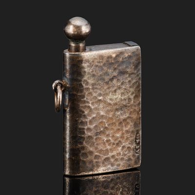 Зажигалка (вечная спичка, огниво) в форме книжечки, мастер-монограммист "А.Т.", серебро 84 