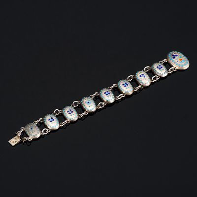 Браслет со звеньями овальной формы, украшенными цветочным декором, мастер-монограммист "АИГ" 