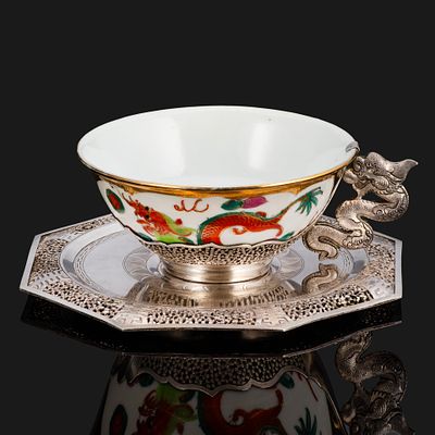 Пара чайная с изображением петуха и дракона, серебро 900 пробы, фарфор, роспись, золочение 