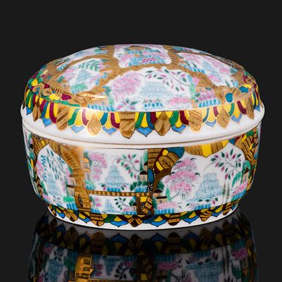 [Подписная] Шкатулка "Голубые горы", автор росписи народный художник А.В. Воробьевский 