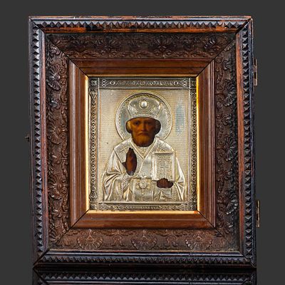 Икона "Святой Николай Чудотворец" в окладе и икоте, мастер Галкин Семен Григорьевич, серебро 84 