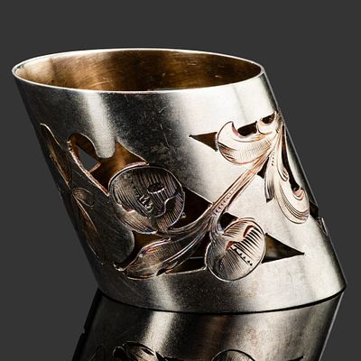 Кольцо для салфетки в стиле Модерн, мастерская Семена Егорнова, серебро 84 пробы, резьба 