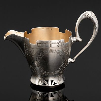 Молочник в русском стиле, 25 Артель, серебро 84 пробы, резьба, золочение, Российская империя 