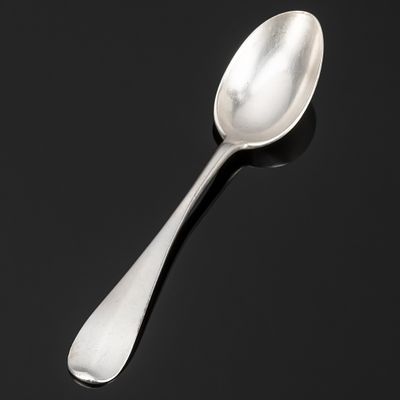 Ложка чайная, Фабрика золотых и серебряных изделий Овчинникова, серебро 84 пробы, Российская 