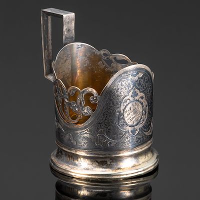 Подстаканник с растительным декором и прорезным бортом, серебро 875 пробы, чернь, золочение 