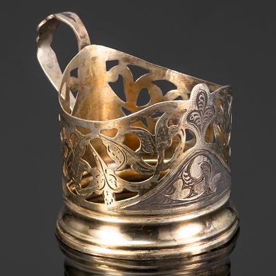 Подстаканник с растительным декором и прорезным бортом, серебро 875 пробы, чернь, золочение 