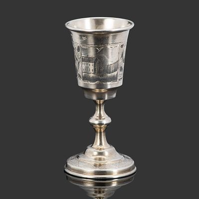 Рюмка с изображением городского пейзажа, серебро 84 пробы, чернь, резьба, Российская империя 