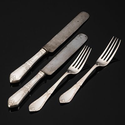 Набор на две персоны: ножи и вилки, серебро мастерской Н.П. Павлова, серебро 84 пробы, металл 