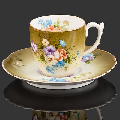 Кофейная пара с цветочным декором, фарфор, аэрография, деколь, золочение, Фарфоровая фабрика 