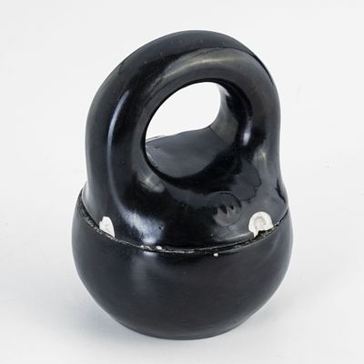 Шкатулка "Гиря", фарфор, крытье, Кузнецовский фарфор, Российская империя, 1890-1900 гг. Год: 