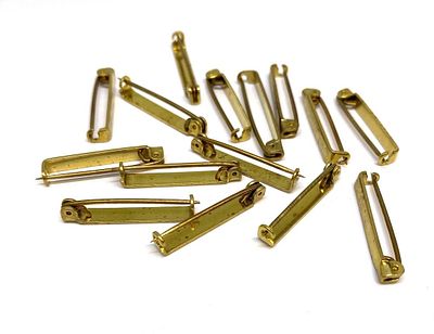 15 brass pins. length: 20 mm