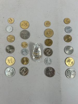 Israel Coins from the late 20th Century Condition: Good vintage condition. Please see photos or