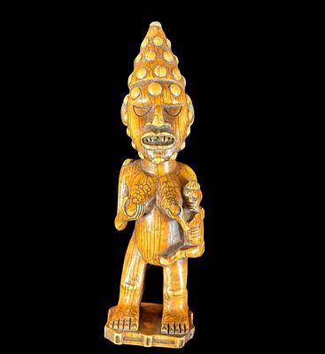 An Important And Fine Antique Ethnographic Tribal Carved Figure. Important antique ethnographic