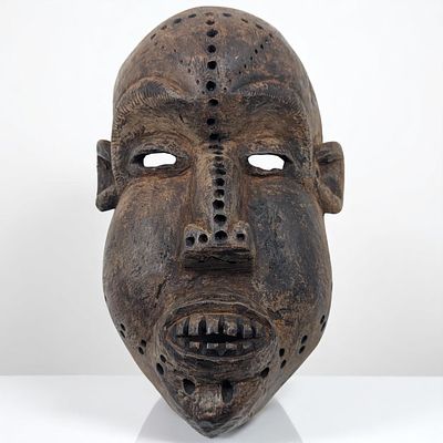 African Congo Carved Wood Ngbaka Mask. Measures approx. 9" X 5 1/2". 
Please copy and paste the 