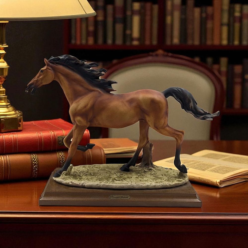 Giuseppe Armani Figurine: "Trotter Horse" 308C In Original Box. Box measures approx. 13 1/2" X 