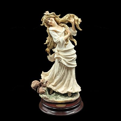 Giuseppe Armani Figurine: "Woodland Friend" 316F With Original Box. Box measures approx. 7 1/2" 