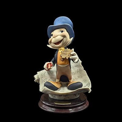 Giuseppe Armani Figurine: Walt Disney's "Jiminy Cricket" 379C With Original Box. Giuseppe 