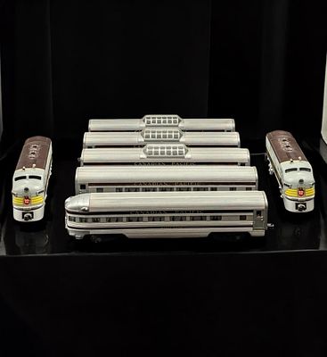 Vintage Lionel Canadian Pacific #2373 7-Piece Train Set. Measures approx. 3 1/2" X 12", 3 1/2" 