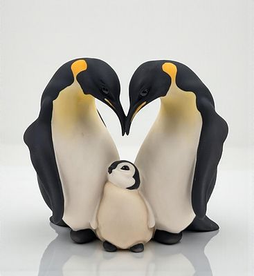 Giuseppe Armani Figurine: "Penguin Family" 2163S With Box. PLEASE NOTE, This is not the 