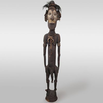Very Large Antique Papua New Guinean Carved Wood Tribal Witch Doctor Figure, Likely Sepik 