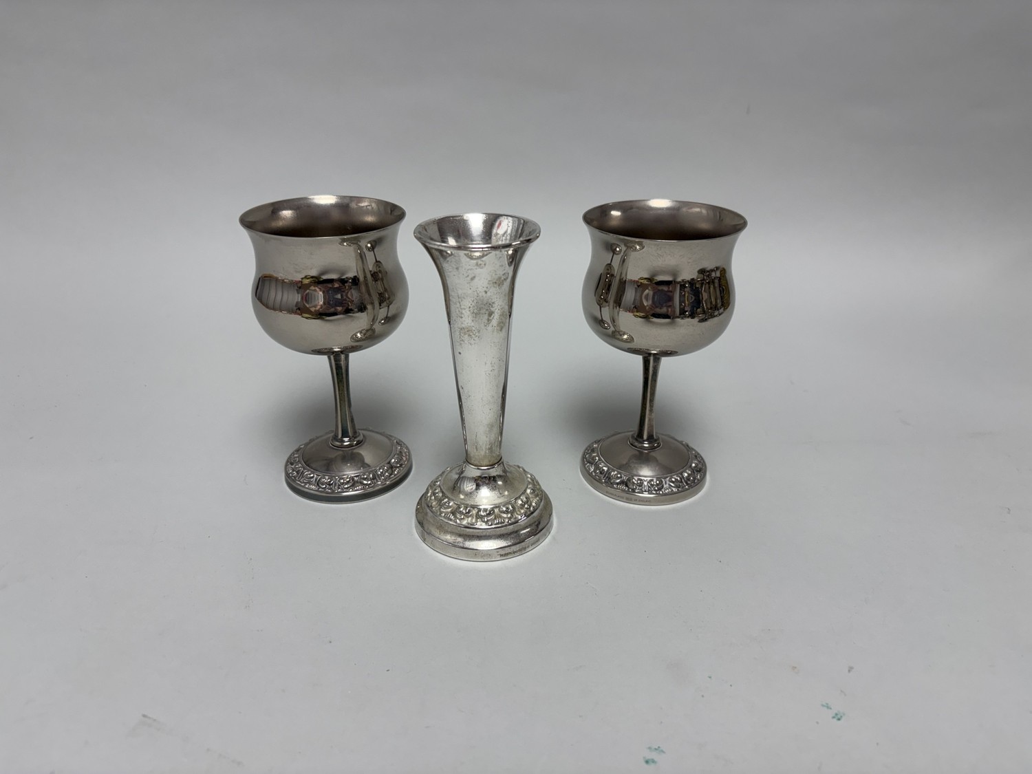 Lot 323