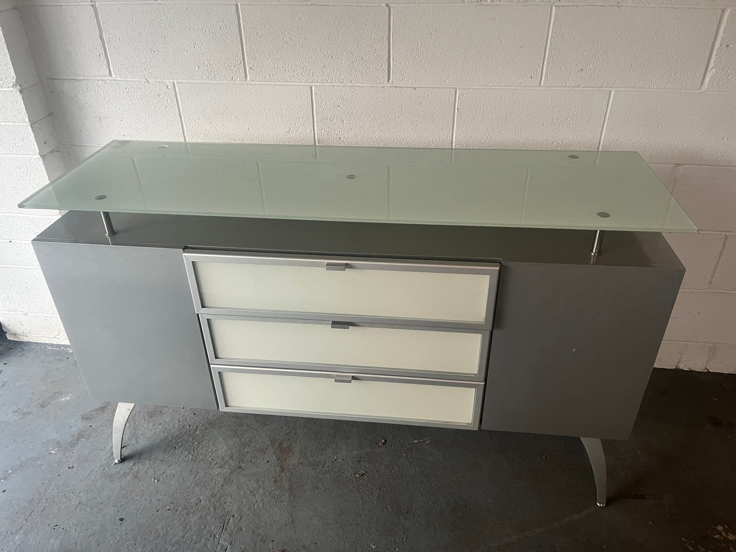 Lot 207