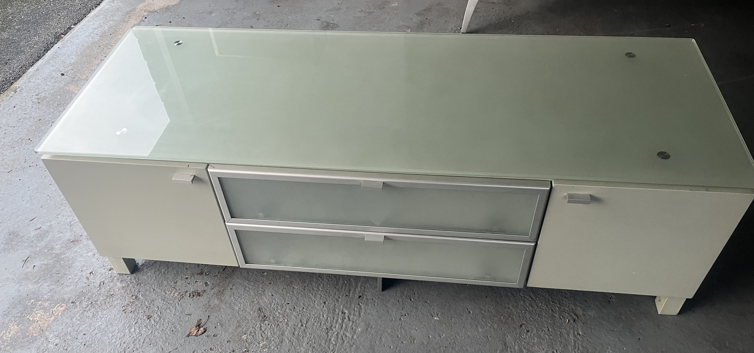 Lot 208