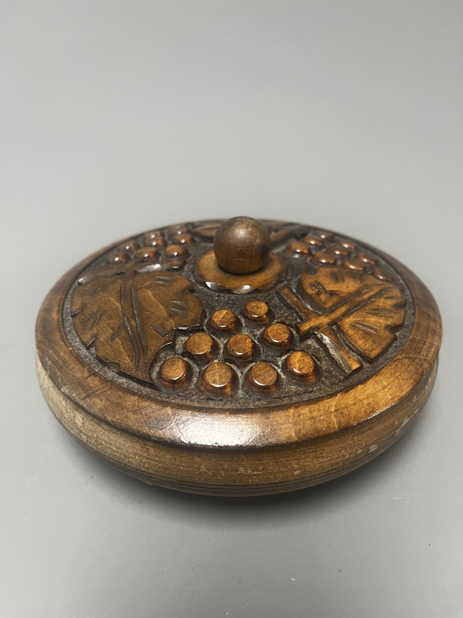 Lot 208