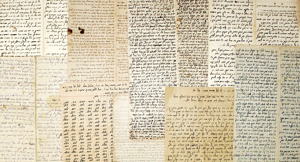 ארכיון דרשות בכתב יד ומכתבים שונים מאת רבי רפאל חיים ילוז מחכמי טבריה בשנות הת"ר ושד"ר מפורסם. 