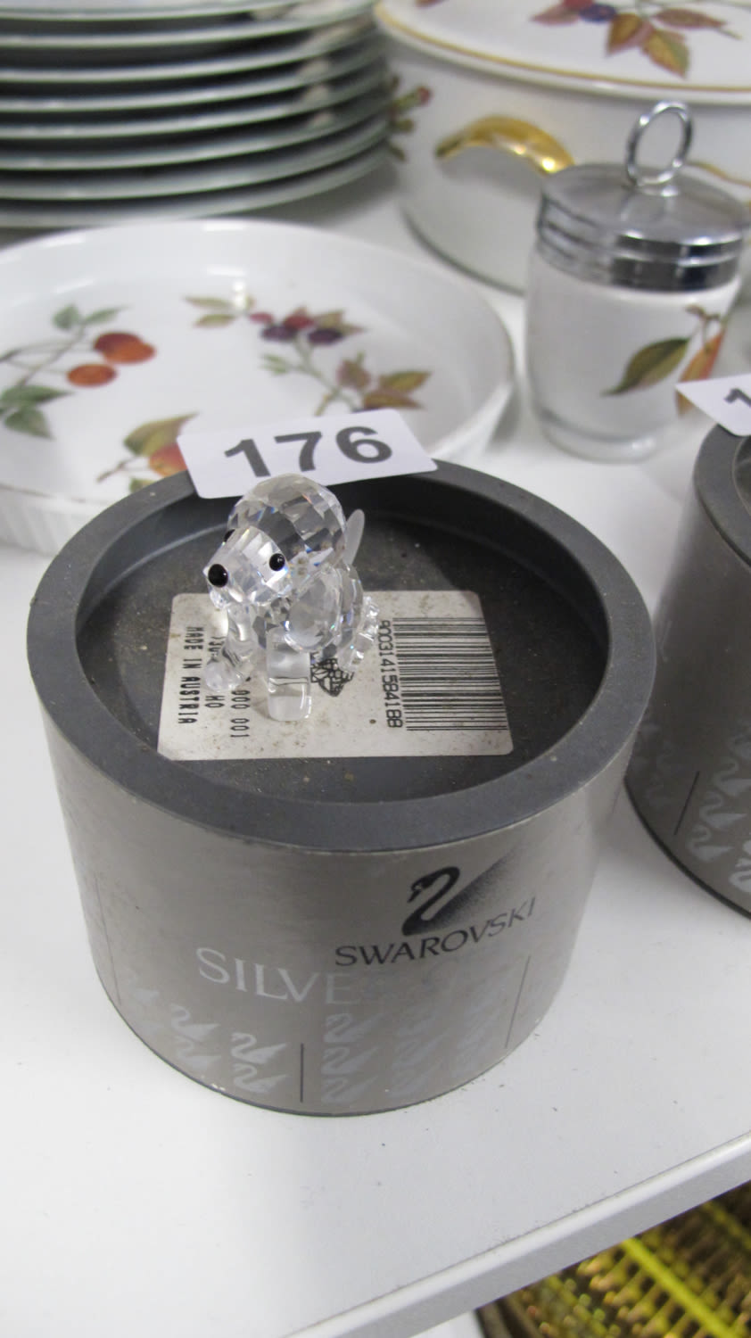 Lot 176: Swarovski dog crystal