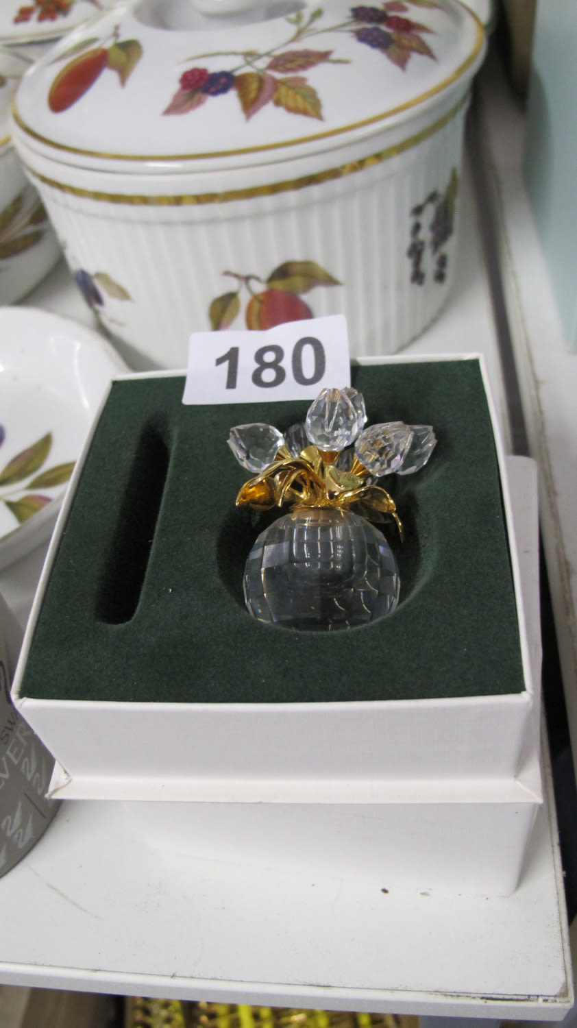 Lot 180: Swarovski bouquet of flowers crystal
