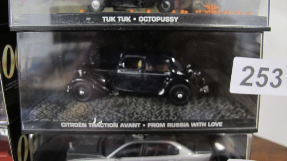 Lot 253: Fabbri Ltd 007 diecast car scale 1/43. Model:...