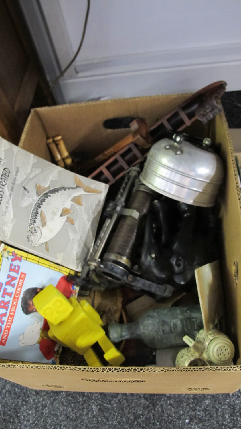 Lot 316: very good quality box of interesting misc items