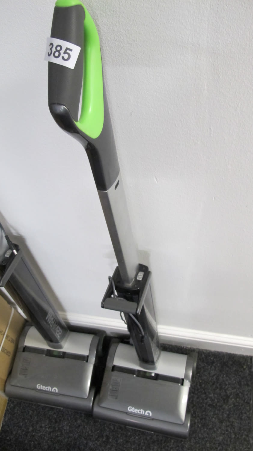 Lot 385: G Tech light cordless weight vacuum cleaner