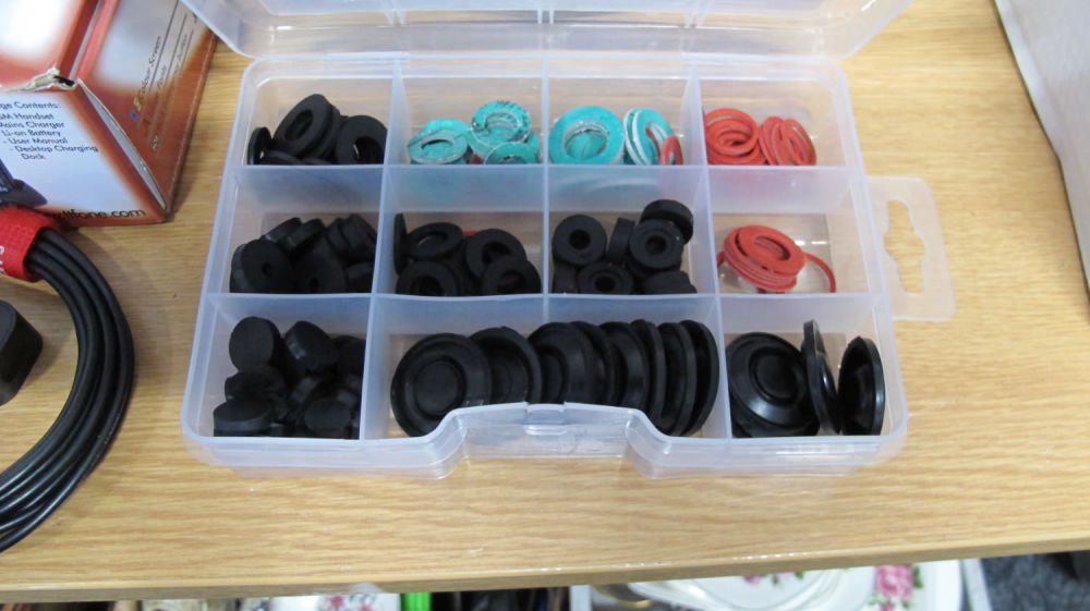 Lot 471: BNIB 144 piece plumbers washers kit