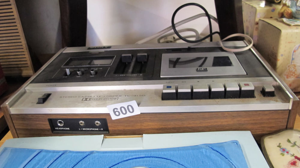 Lot 600: A retro Sony TC131 SD audio tape recorder