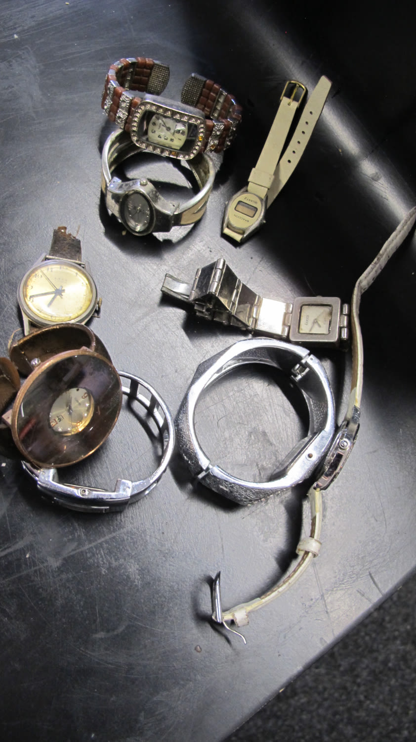 Lot 630: collection of various watches