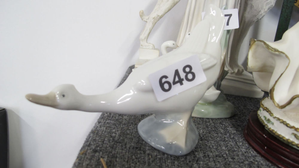 Lot 648: Lladro fine china ornament