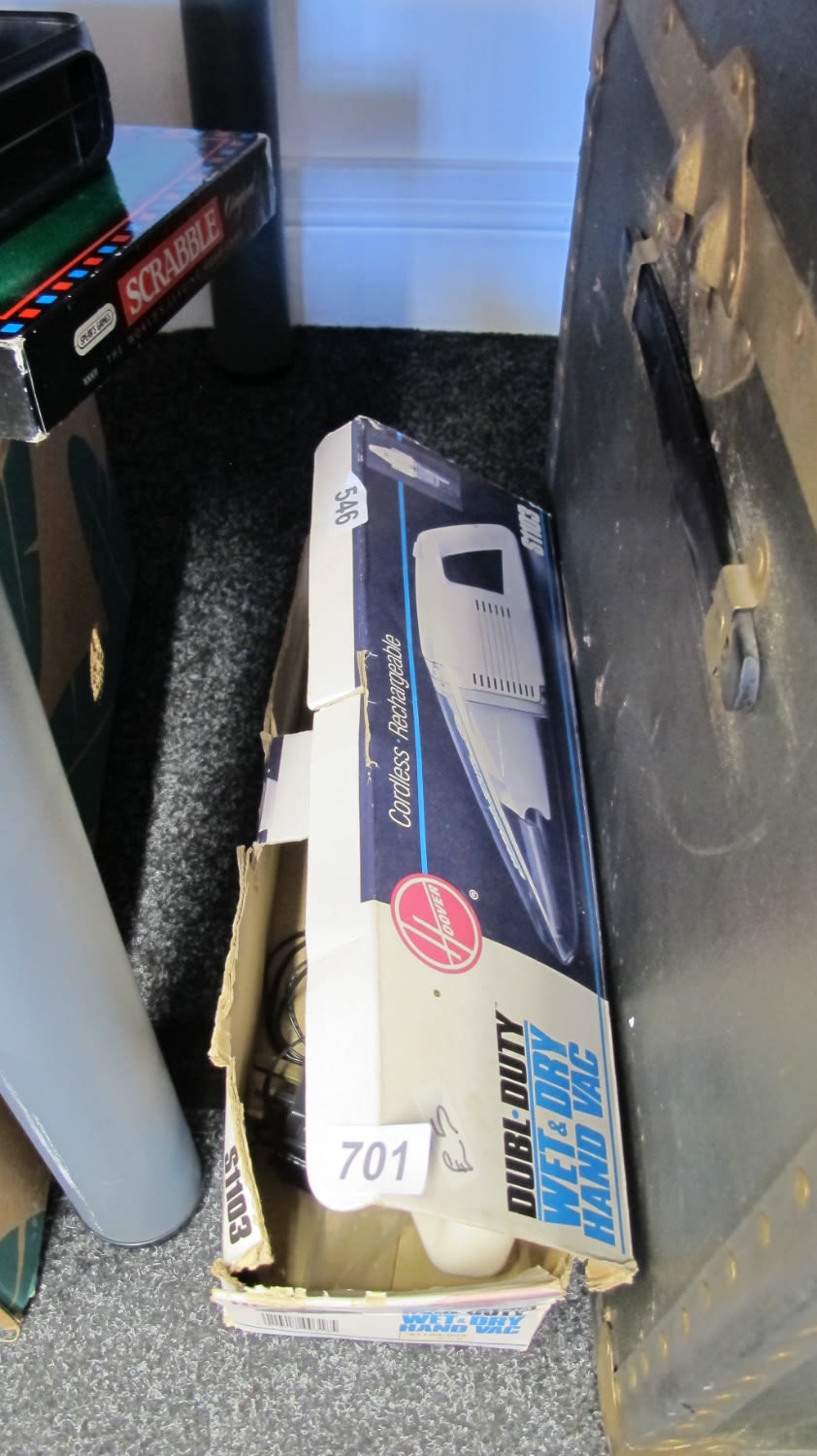 Lot 701: Hoover wet and dry car vac