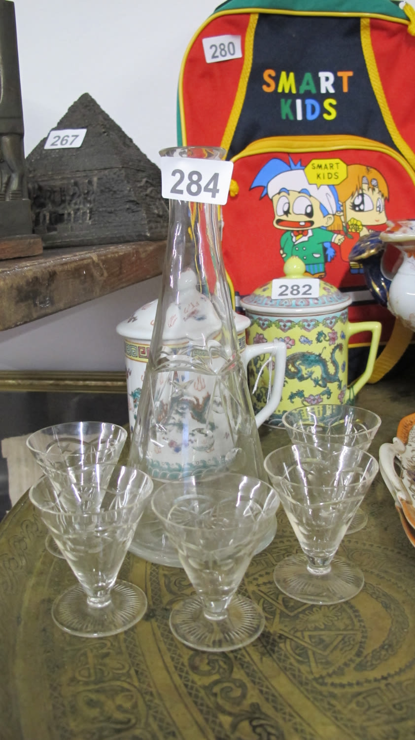 Lot 284: Pall Mall design fine crystal decanter and glasses