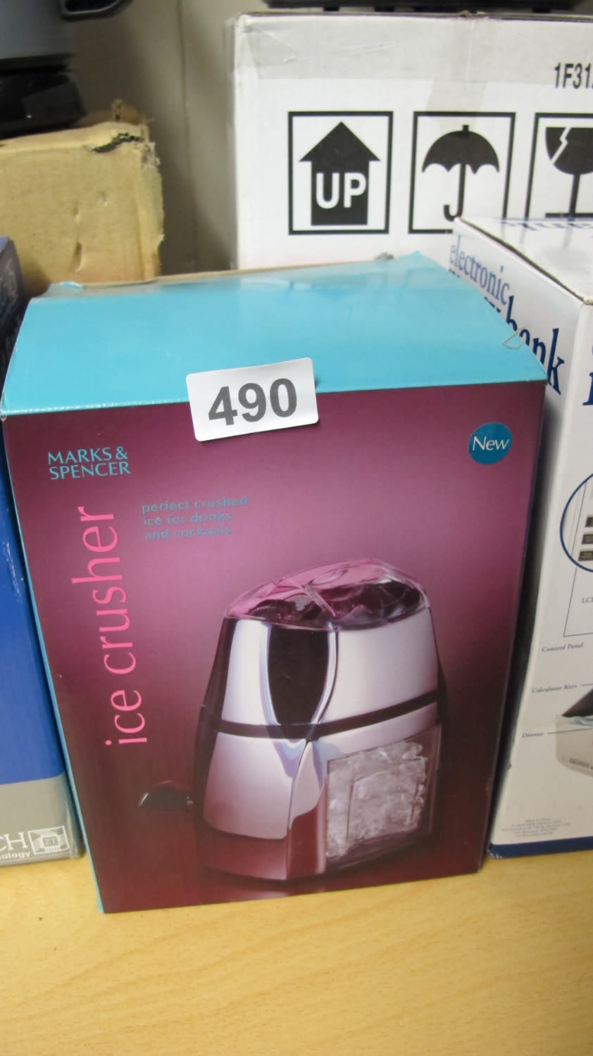 Lot 490: Boxed ice crusher