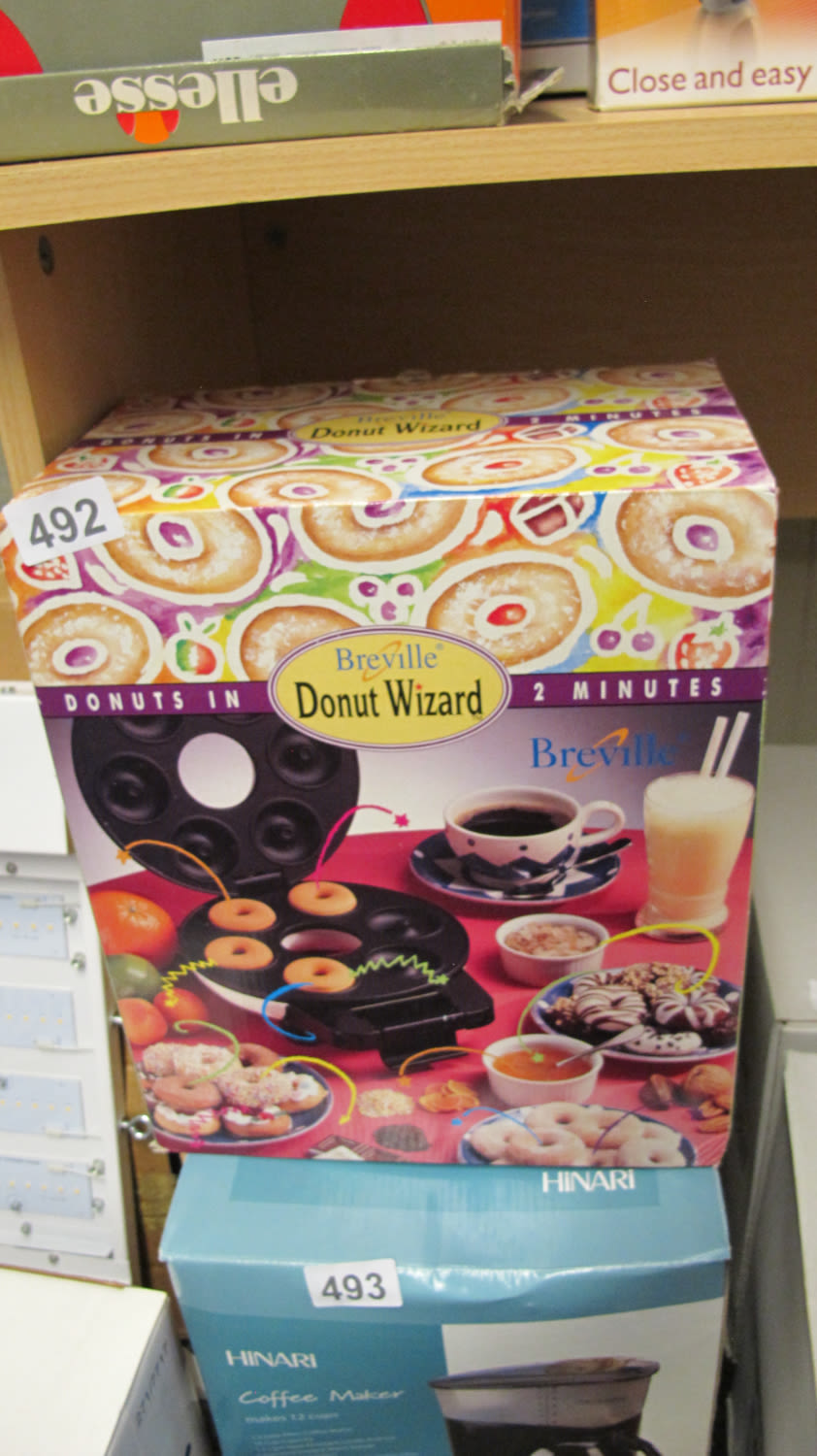 Lot 492: New Breville donut wizard