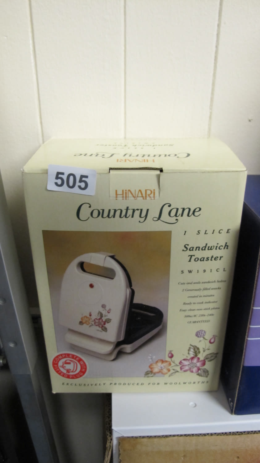 Lot 505: Hinari sandwich toaster exclusively produced for Woolworths