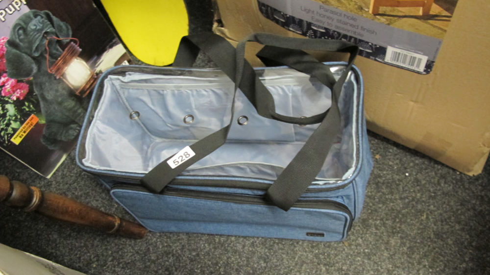 Lot 528: Cool / sports bag