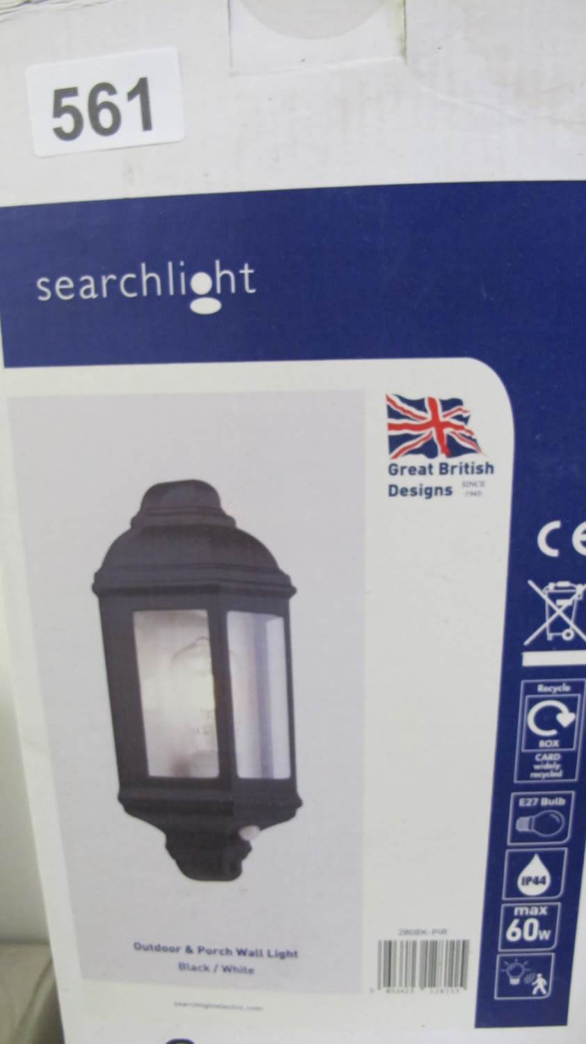 Lot 561: Outdoor wall/porch light