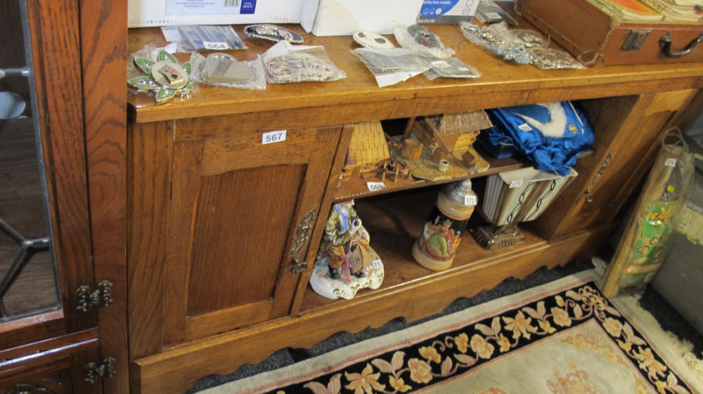 Lot 567: solid oak long hallway sideboard