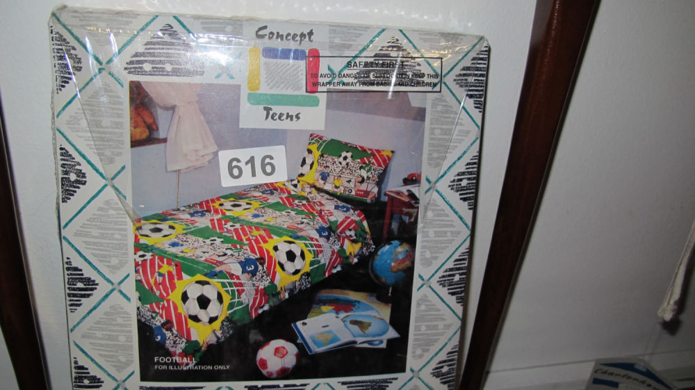 Lot 616: Retro unopened football bedding