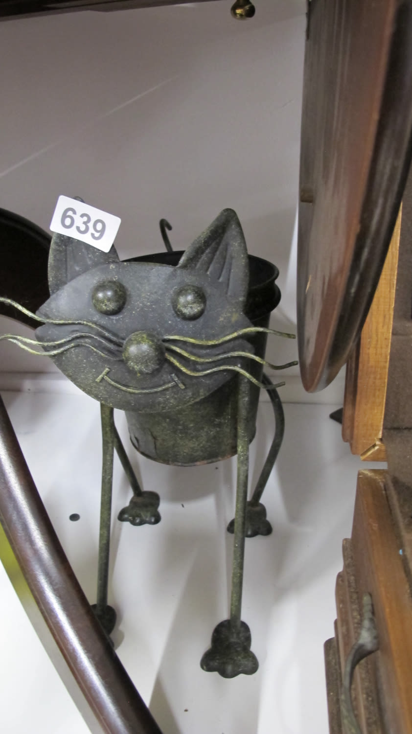 Lot 639: Cat planter