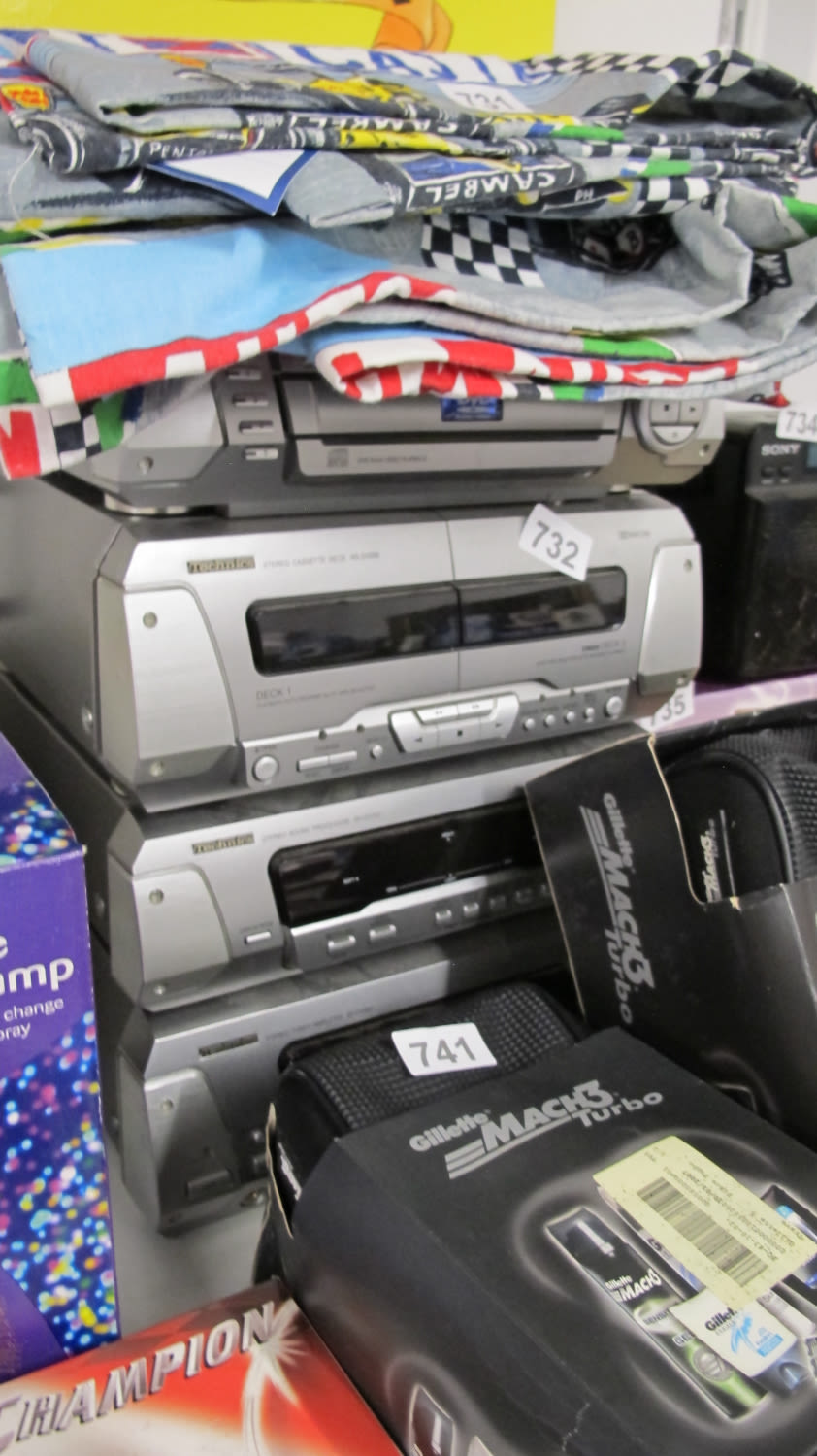 Lot 732: Technics CD/tape/radio player